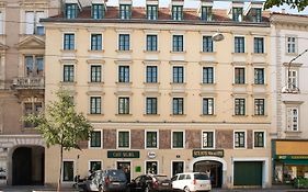 Suite Hotel 900 m zur Oper